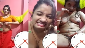 Girls Masturbating​